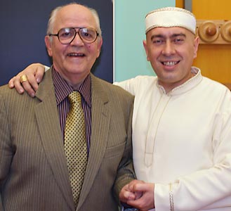 Il tenore Armando Sorbara con Swami Roberto