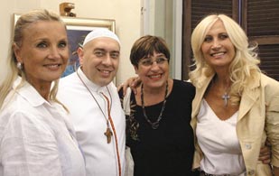 Barbara Bouchet, Swami Roberto, Gabriella Lavorgna e Paola Zanoni Barbara Bouchet, Swami Roberto, Gabriella Lavorgna e Paola Zanoni