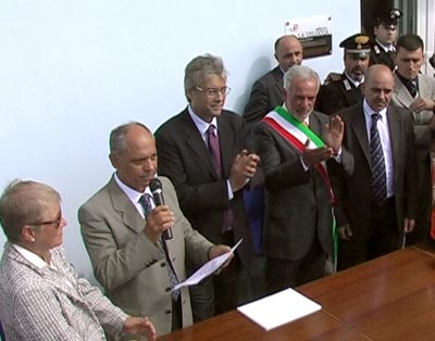 Gabriella e Alberto accanto al Presidente della Regione Abruzzo Dott. Giovanni Chiodi e al Sindaco