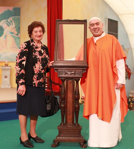 Gina Milioto Piazza con Swami Roberto Gina Milioto Piazza con Swami Roberto