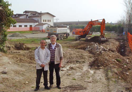 Il cantiere per la costruzione del tempio