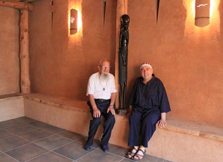 Padre Fulgenzio con Swami Roberto nella Kibanda