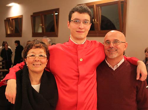 ramia Davide Ghirardello con i suoi genitori Laura e Daniele ramia Davide Ghirardello con i suoi genitori Laura e Daniele