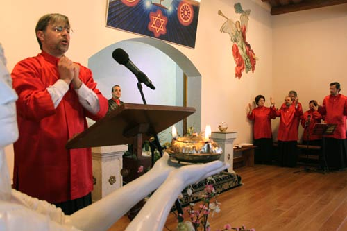 Celebrazione di Pasqua con i monaci Ramia