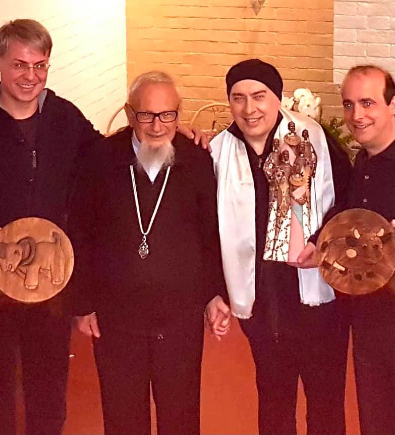 Padre Fulgenzio Cortesi con Swami Roberto
