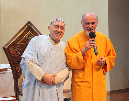 ramia Rosvaldo con Swami Roberto