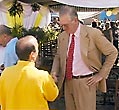 ramia Osvaldo Ristuccia con l'Ambasciatore d'Italia