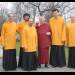 Con il monaco buddhista Lobsang Tsultrim, in uno dei suoi pellegrinaggi da Tolosa per partecipare al Darshan di Swami Roberto - Leinì (TO), febbraio 2007